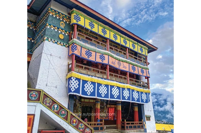 Feature: Driving a Porsche Cayenne through new Sela Tunnels